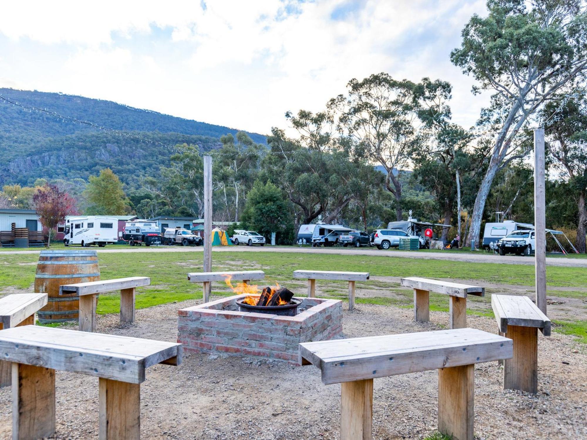 Hotel Nrma Halls Gap Holiday Park Exterior foto