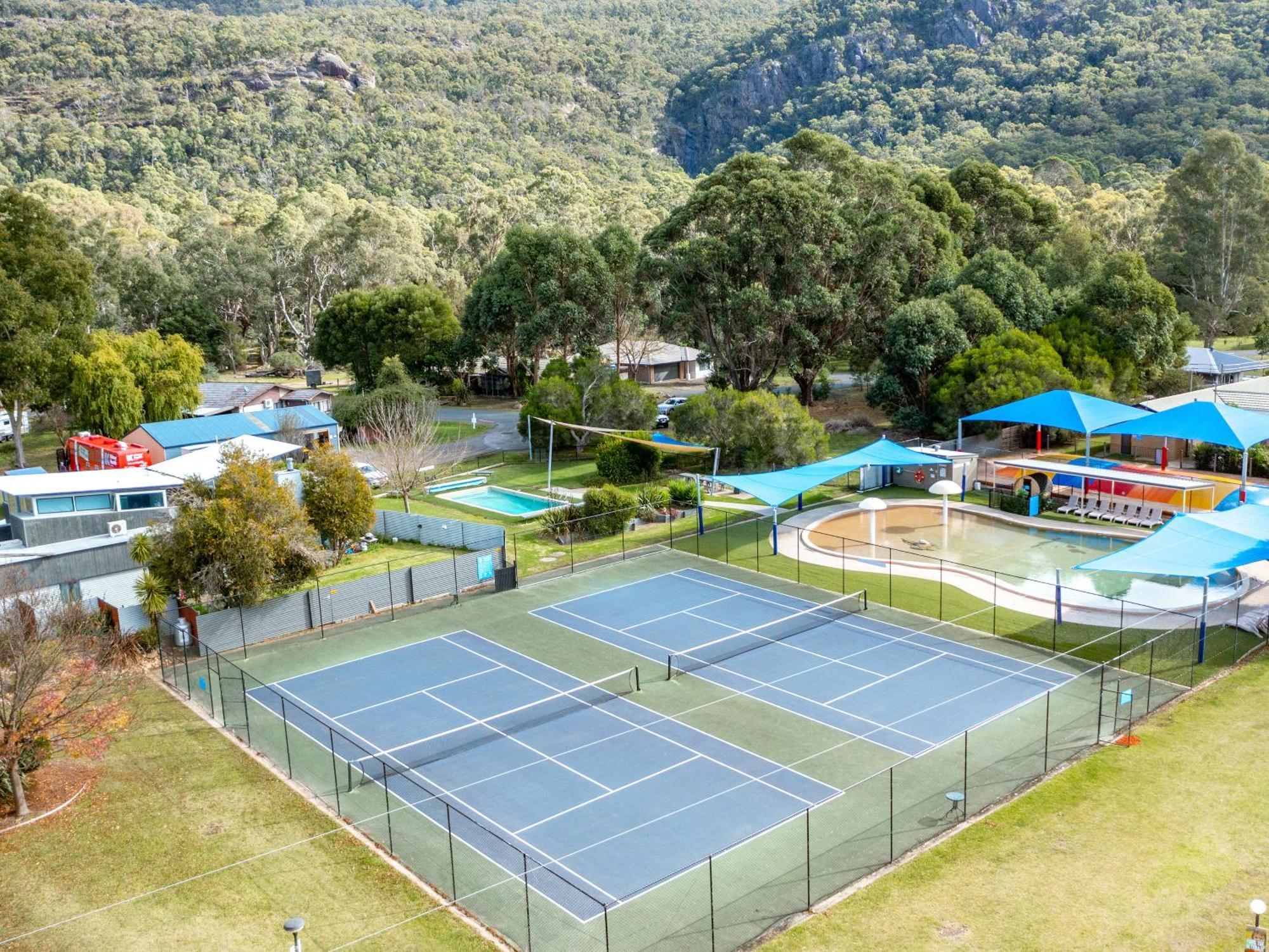 Hotel Nrma Halls Gap Holiday Park Exterior foto